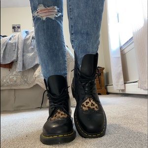 Dr. Marten Bentley II Hearts